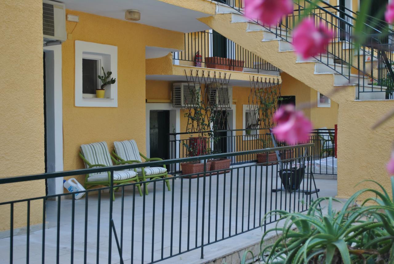 Hotel Helios Splendid Букарі Екстер'єр фото